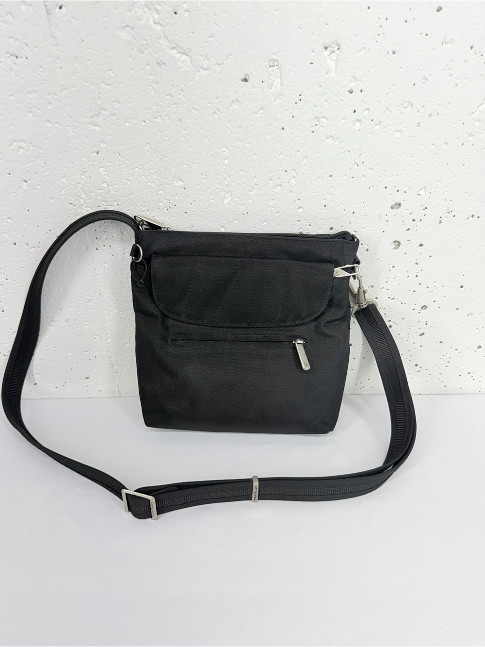 Travelon RFID Anti-Theft Classic Mini Shoulder Black Crossbody Bag